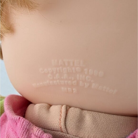 Mattel Cabbage Patch Kids Baby Girl Doll Red Hair Blue Eyes Giggles Vtg 1995 - Picture 8 of 9